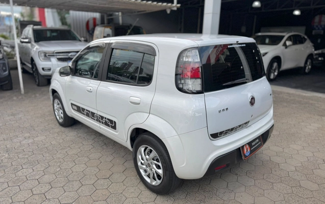 imagem-https://www.socarrao.com.br/sc-vehicle-images-prod/945128/1785413189967-a91fbeff-0b03-450e-82b8-c46bd1d31cc7.jpg