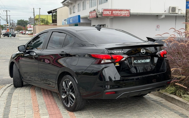 imagem-https://www.socarrao.com.br/sc-vehicle-images-prod/945527/1784781399249-16e52e6254474403bd3b05df2a564cf2_1773948929757.jpeg
