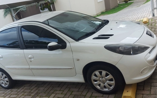 imagem-https://www.socarrao.com.br/sc-vehicle-images-prod/945619/1773964095972-SU1HLTIwMjYwMzExLVdBMDA4Ni5qcGc.jpg