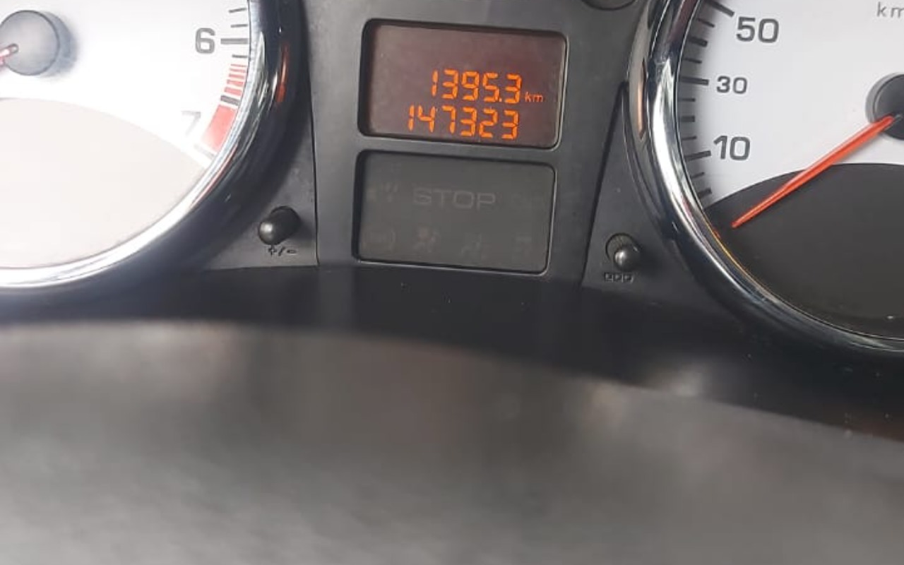 imagem-https://www.socarrao.com.br/sc-vehicle-images-prod/945619/1773964096309-SU1HLTIwMjYwMzExLVdBMDA2OC5qcGc.jpg