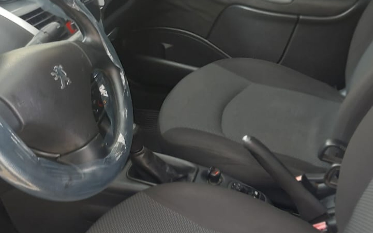 imagem-https://www.socarrao.com.br/sc-vehicle-images-prod/945619/1773964097892-SU1HLTIwMjYwMzExLVdBMDA3NS5qcGc.jpg