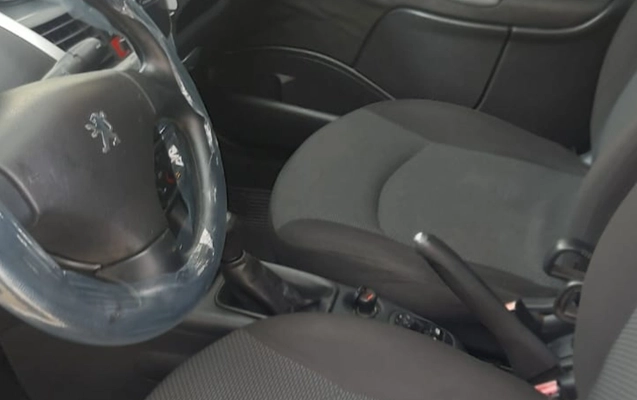 imagem-https://www.socarrao.com.br/sc-vehicle-images-prod/945619/1773964097892-SU1HLTIwMjYwMzExLVdBMDA3NS5qcGc.jpg