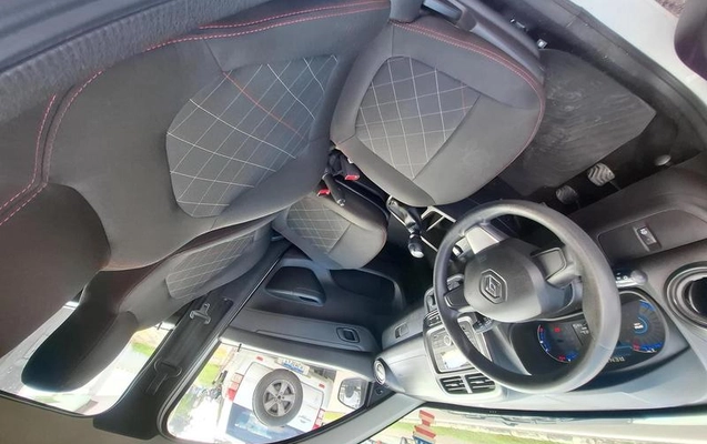 imagem-https://www.socarrao.com.br/sc-vehicle-images-prod/946734/1783448899431-7914414_15_B_e7a7197e66.jpeg