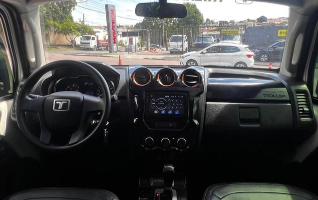 imagem-https://www.socarrao.com.br/sc-vehicle-images-prod/946860/1786065767090-7914439_0_B_d5d18b0aa6.jpeg