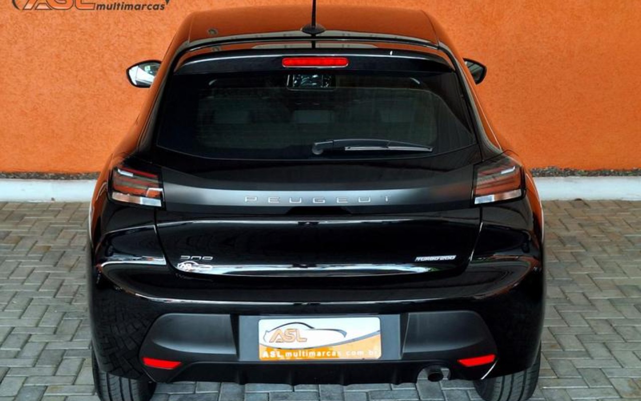 imagem-https://www.socarrao.com.br/sc-vehicle-images-prod/946883/1774017318444-MjA4IDcuanBlZw.jpeg