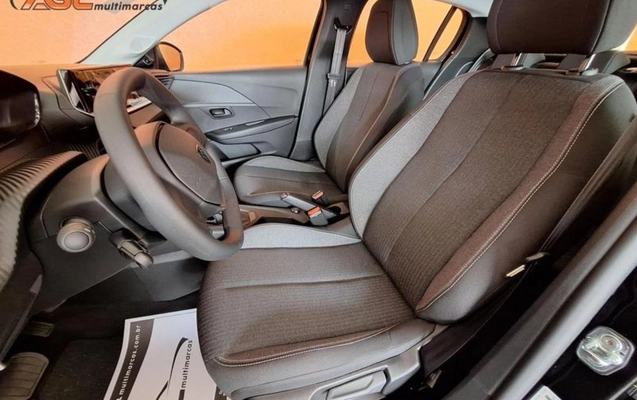 imagem-https://www.socarrao.com.br/sc-vehicle-images-prod/946883/1774017319290-MjA4IDQuanBlZw.jpeg