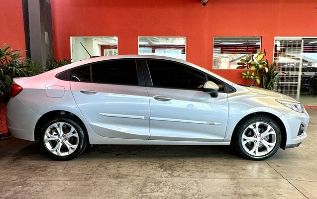 imagem-https://www.socarrao.com.br/sc-vehicle-images-prod/946897/1774017349231-21_081357.jpg