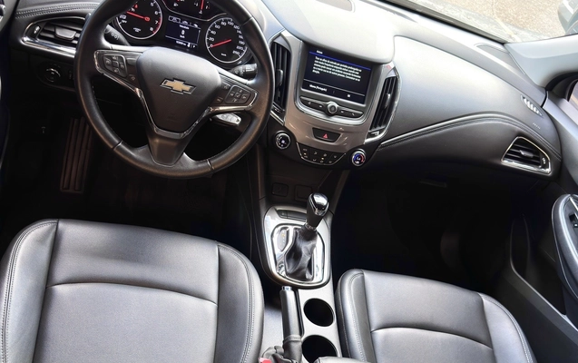 imagem-https://www.socarrao.com.br/sc-vehicle-images-prod/946897/1774017349241-15_081357.jpg