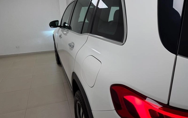 imagem-https://www.socarrao.com.br/sc-vehicle-images-prod/946904/1787599574951-7914764_5_B_2b996b73de.jpeg