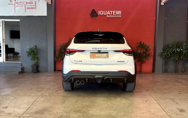 imagem-https://www.socarrao.com.br/sc-vehicle-images-prod/946906/1774017563993-3_125235.jpg