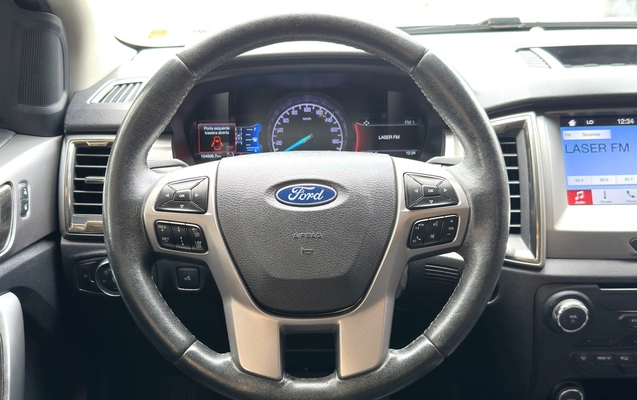 imagem-https://www.socarrao.com.br/sc-vehicle-images-prod/946913/1774017605593-4_035758.jpg