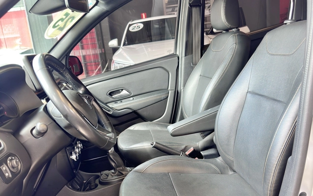 imagem-https://www.socarrao.com.br/sc-vehicle-images-prod/946918/1774017765247-8_122520.jpg