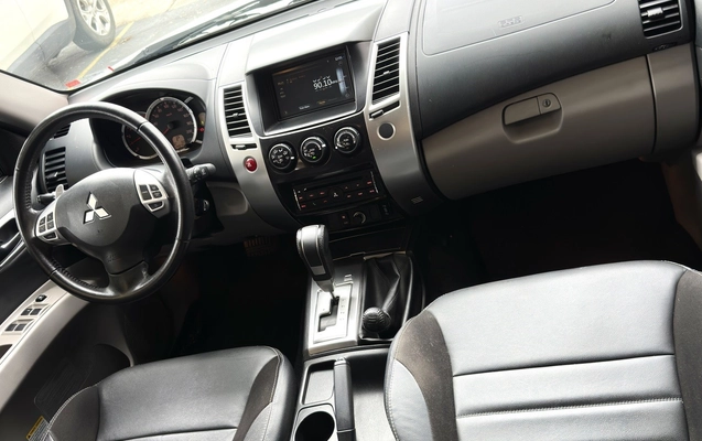 imagem-https://www.socarrao.com.br/sc-vehicle-images-prod/946930/1774017918036-9_035549.jpg