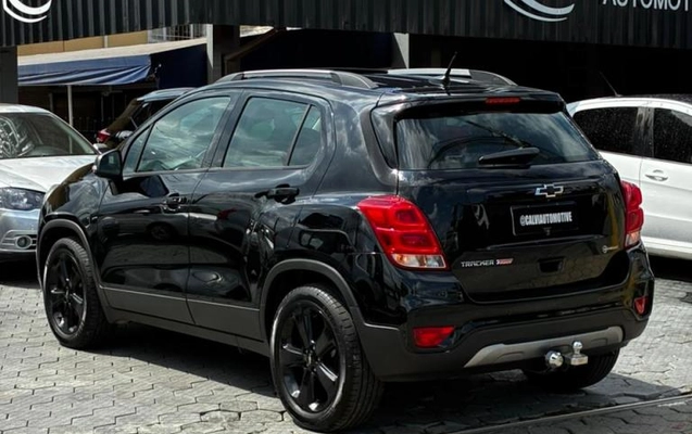 imagem-https://www.socarrao.com.br/sc-vehicle-images-prod/946972/1774018715463-694169bd5f4bdc1fc.jpeg