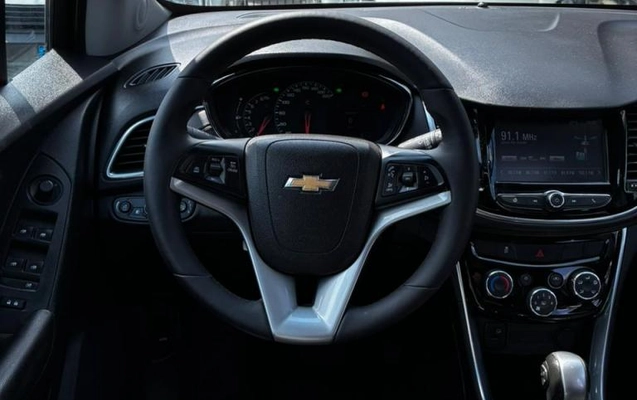 imagem-https://www.socarrao.com.br/sc-vehicle-images-prod/946972/1774018715486-694169bd5f4ea8843.jpeg
