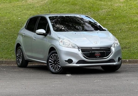 Peugeot 208 2015 Prata — foto 1 de 3