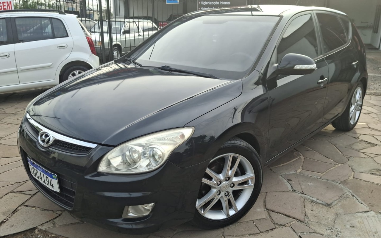 Hyundai i30 2.0 16V 145cv 5p Aut. na cor Preto no Porto Alegre / RS - 947213
