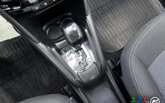 imagem-https://www.socarrao.com.br/sc-vehicle-images-prod/947224/1786633529327-7915279_7_B_08daf1e1a1.jpeg