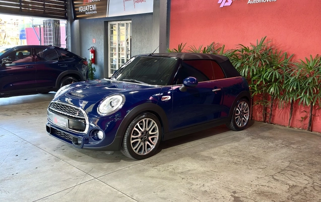 imagem-https://www.socarrao.com.br/sc-vehicle-images-prod/947286/1774026874591-17_053257.jpg