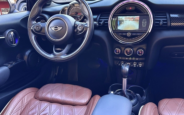 imagem-https://www.socarrao.com.br/sc-vehicle-images-prod/947286/1774026874594-6_053257.jpg