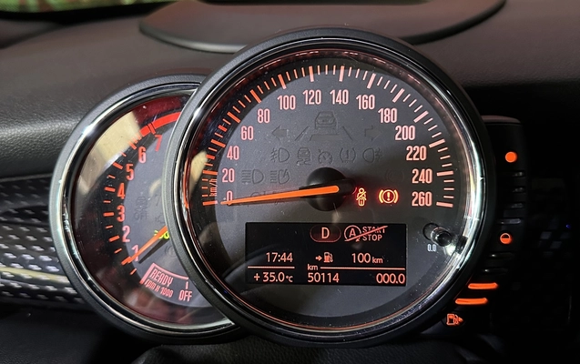imagem-https://www.socarrao.com.br/sc-vehicle-images-prod/947286/1774026874596-11_053257.jpg