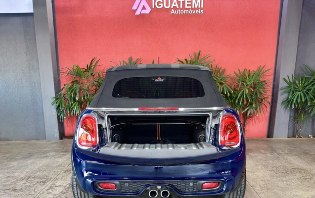 imagem-https://www.socarrao.com.br/sc-vehicle-images-prod/947286/1774026874597-16_053257.jpg