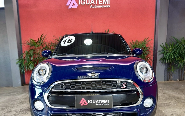 imagem-https://www.socarrao.com.br/sc-vehicle-images-prod/947286/1774026874597-20_053257.jpg