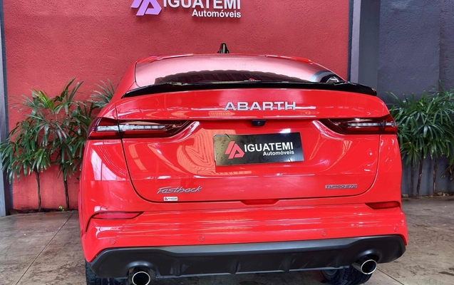 imagem-https://www.socarrao.com.br/sc-vehicle-images-prod/947289/1774026911320-1_061526.jpg