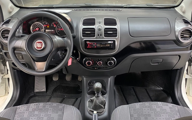 imagem-https://www.socarrao.com.br/sc-vehicle-images-prod/947411/1782566146118-SU1HXzk1ODAuanBlZw.jpeg
