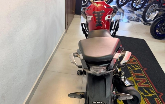imagem-https://www.socarrao.com.br/sc-vehicle-images-prod/947441/1780932588741-7915715_3_B_f7e3b5fa6b.jpeg