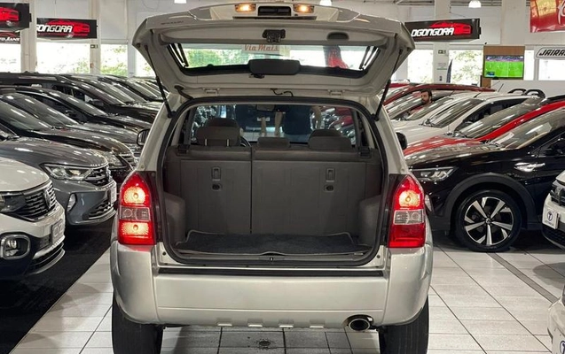 imagem-https://www.socarrao.com.br/sc-vehicle-images-prod/947459/1785768704237-7840811_5_B_38c2d6d05a.jpeg