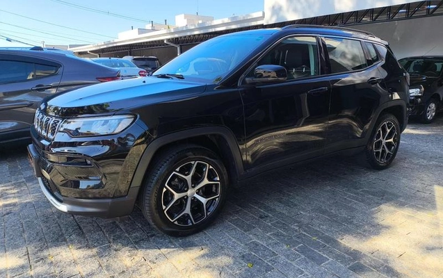 imagem-https://www.socarrao.com.br/sc-vehicle-images-prod/947853/1788976555183-7890290_0_B_d26d0703b3.jpeg