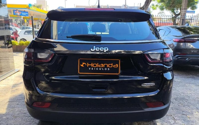 imagem-https://www.socarrao.com.br/sc-vehicle-images-prod/947853/1788976555192-7890290_4_B_74f391bf21.jpeg