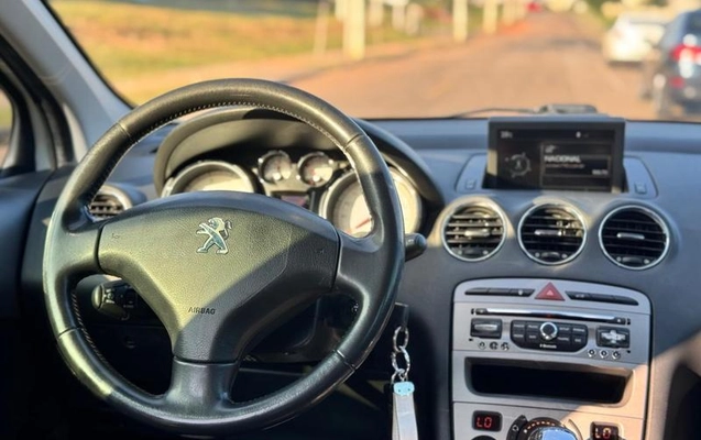 imagem-https://www.socarrao.com.br/sc-vehicle-images-prod/948016/1784638685040-7900727_11_B_9e00c7cd25.jpeg