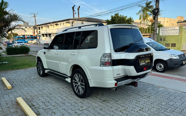 imagem-https://www.socarrao.com.br/sc-vehicle-images-prod/948129/1774039043613-5d072c7c-9b92-463f-8ccb-3cff9bc166a6.jpg