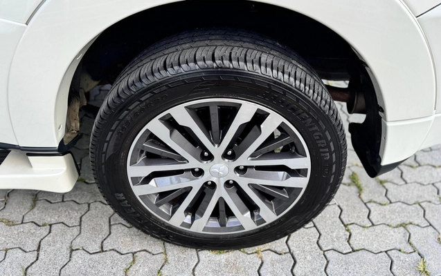 imagem-https://www.socarrao.com.br/sc-vehicle-images-prod/948129/1774039043633-ce10afa5-0aef-48f6-9e98-1ad525327314.jpg