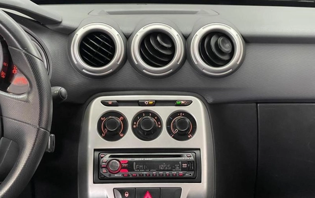 imagem-https://www.socarrao.com.br/sc-vehicle-images-prod/948286/1789220734028-7913470_6_B_a30cacd89a.jpeg