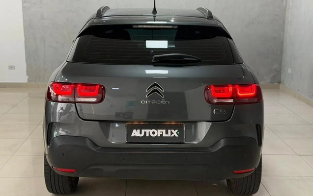 imagem-https://www.socarrao.com.br/sc-vehicle-images-prod/948399/1774046298905-7917544_12_B_77f6833e47.jpeg
