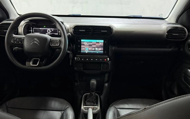 imagem-https://www.socarrao.com.br/sc-vehicle-images-prod/948399/1774046298917-7917544_8_B_55c33951d8.jpeg