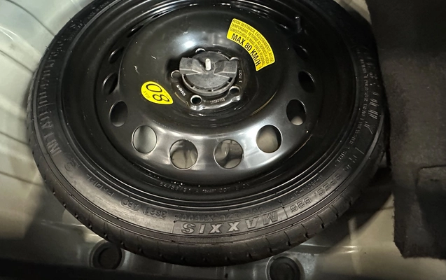imagem-https://www.socarrao.com.br/sc-vehicle-images-prod/948400/1774046857952-SU1HXzc5NjguanBlZw.jpeg
