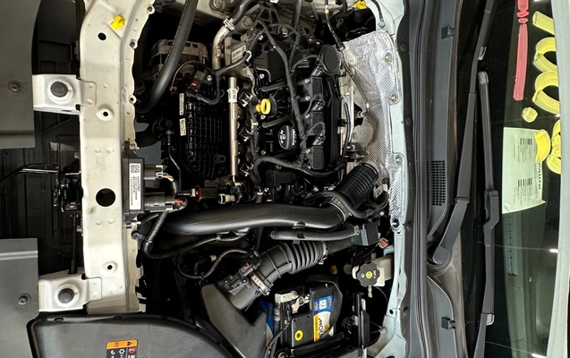 imagem-https://www.socarrao.com.br/sc-vehicle-images-prod/948400/1774046858171-SU1HXzc5NjAuanBlZw.jpeg