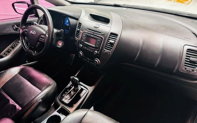 imagem-https://www.socarrao.com.br/sc-vehicle-images-prod/949306/1791483396810-7611025_0_B_842c8bcc0e.jpeg
