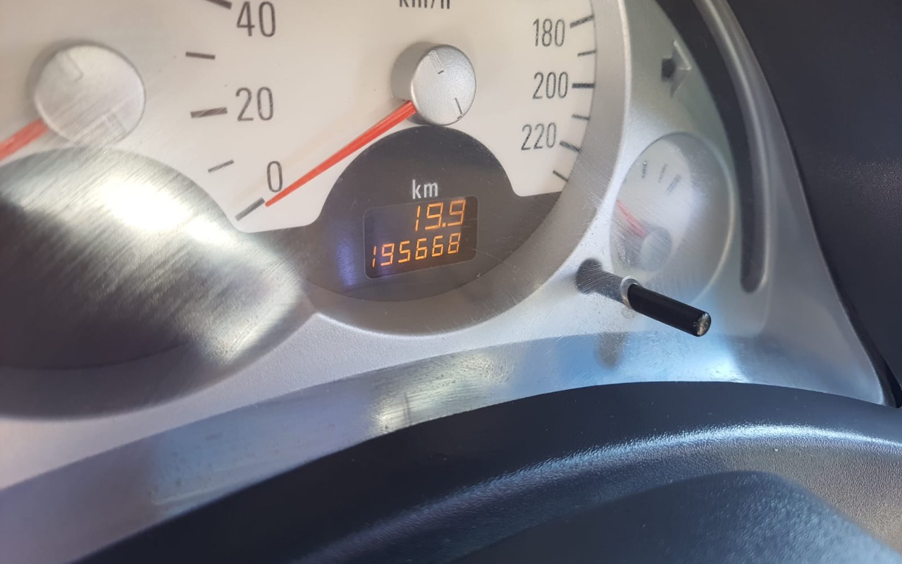 imagem-https://www.socarrao.com.br/sc-vehicle-images-prod/949463/1774099090166-V2hhdHNBcHAgSW1hZ2UgMjAyNi0wMy0yMSBhdCAxMC4wNC40NiAoNCkuanBlZw.jpeg