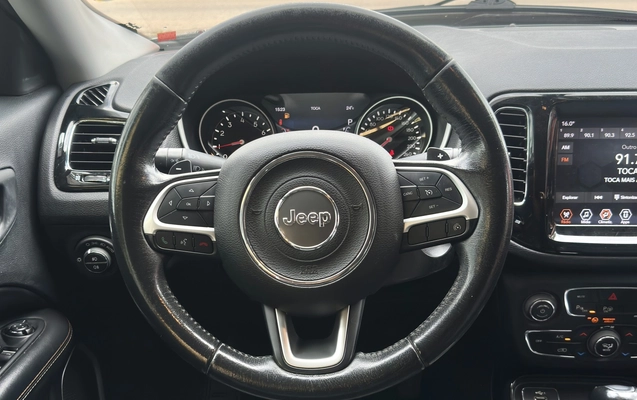 imagem-https://www.socarrao.com.br/sc-vehicle-images-prod/949466/1774099111040-9_040043.jpg