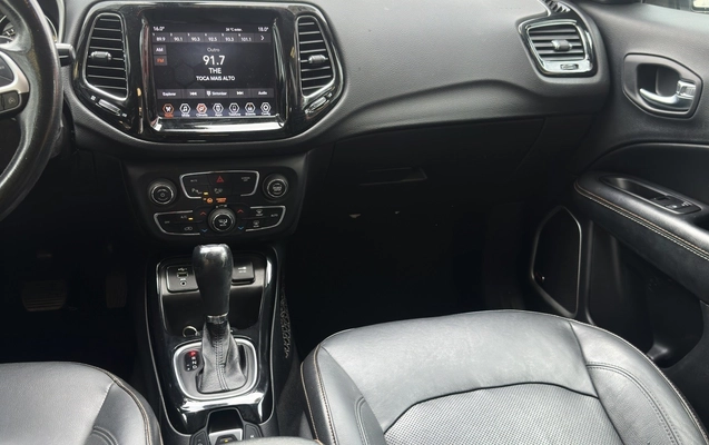 imagem-https://www.socarrao.com.br/sc-vehicle-images-prod/949466/1774099111041-10_040044.jpg