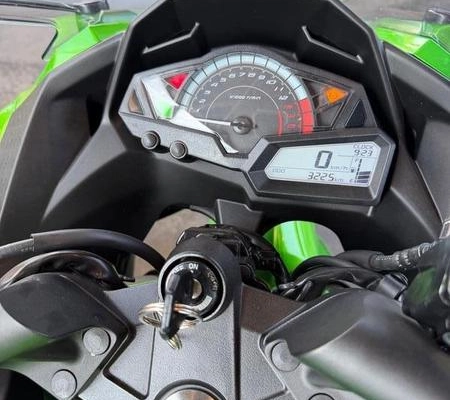 imagem-https://www.socarrao.com.br/sc-vehicle-images-prod/949511/1787943265103-7917969_6_B_88bd4efda2.jpeg