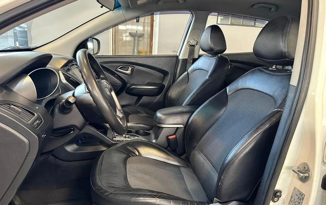 imagem-https://www.socarrao.com.br/sc-vehicle-images-prod/949598/1783364098994-7916054_5_B_8b082ea223.jpeg