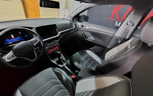imagem-https://www.socarrao.com.br/sc-vehicle-images-prod/949657/1786472694482-7891355_41_B_2335dcd2e8.jpeg