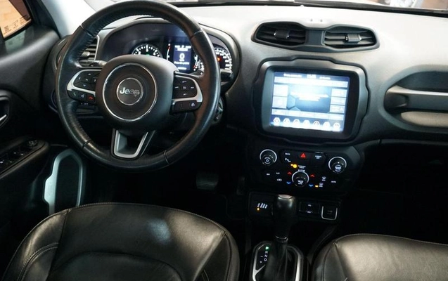 imagem-https://www.socarrao.com.br/sc-vehicle-images-prod/949662/1789396865409-7913917_12_B_f458a296c9.jpeg