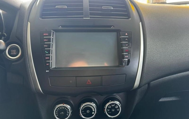 imagem-https://www.socarrao.com.br/sc-vehicle-images-prod/949663/1789129631931-7806693_13_B_c52f04d462.jpeg
